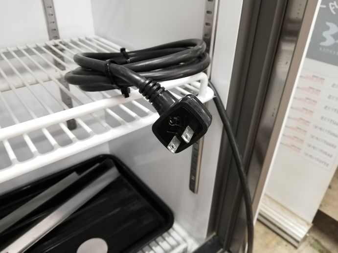 ☆★　フクシマガリレイ　リーチイン冷蔵ショーケース　MSU-090GHWSR　☆★