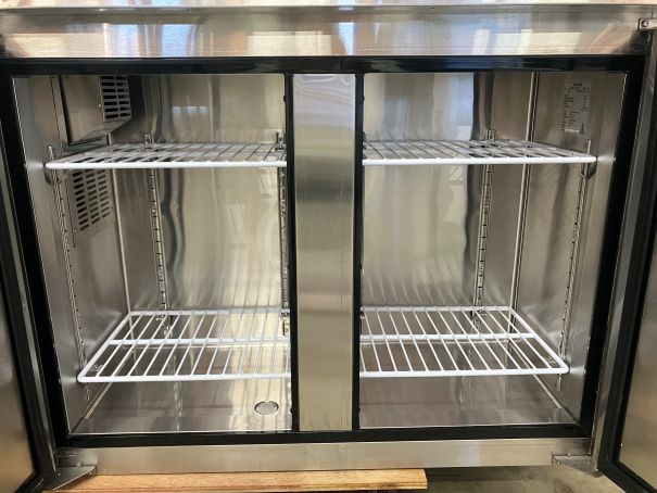 ☆★　JCM　テーブル形冷蔵庫　コールドテーブル　JCMR-1245T　2022年製　☆★